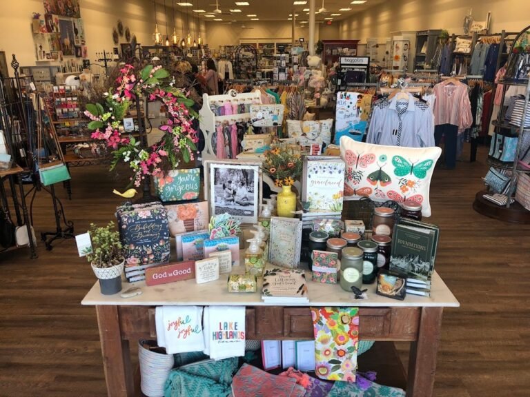 17157 the store in lake highlands 768x576