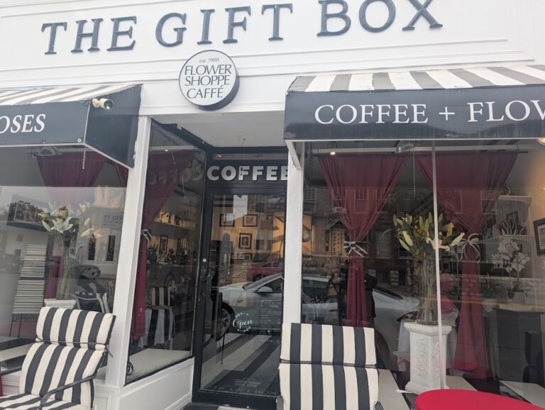 17379 the gift box flower shoppe 768x578