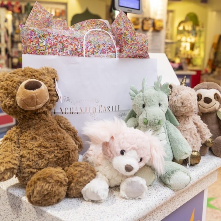 17502 the enchanted castle gift shop 768x768