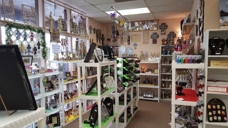 17511 cute n country gift shop 768x432