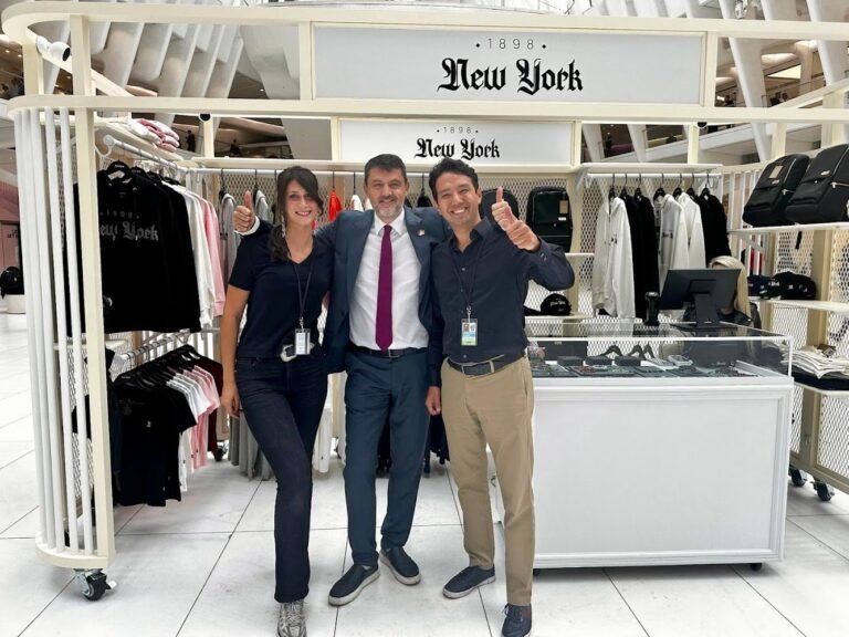 20385 new york 1898 8211 premium gift shop 2 768x576