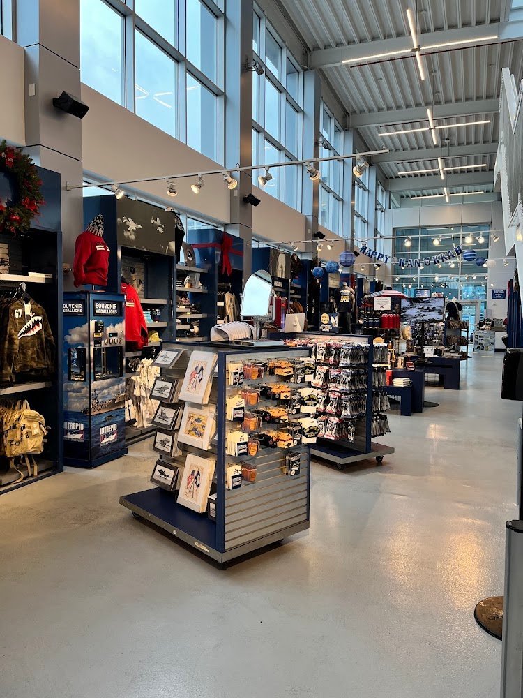 20504 intrepid museum store