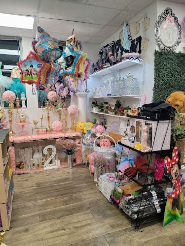 20771 enchanted decor and floral 3