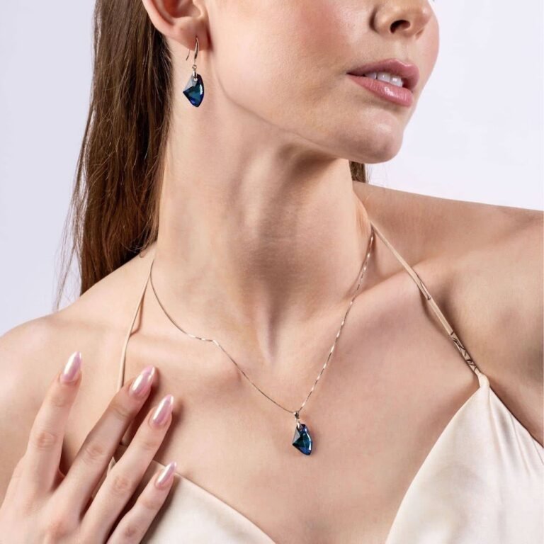 20950 jewellery with love 768x768