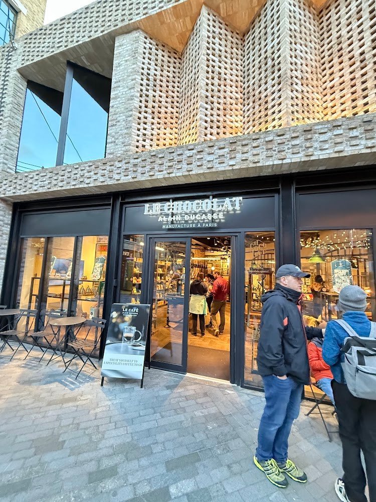 20965 le chocolat alain ducasse borough yards 1