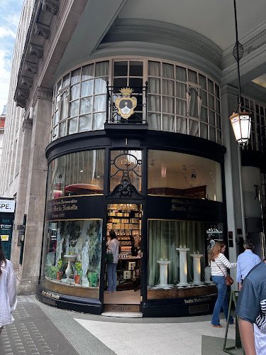 20974 officina profumo farmaceutica di santa maria novella 8211 piccadilly arcade 1