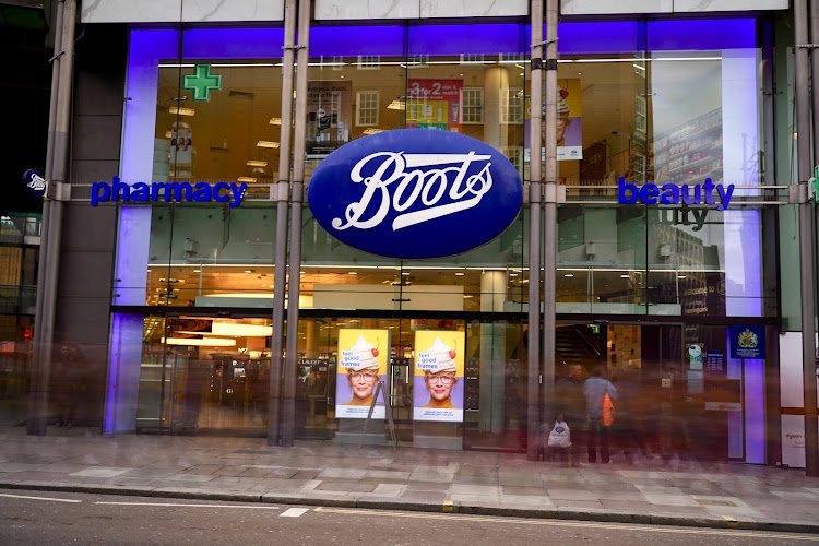 21043 boots 1