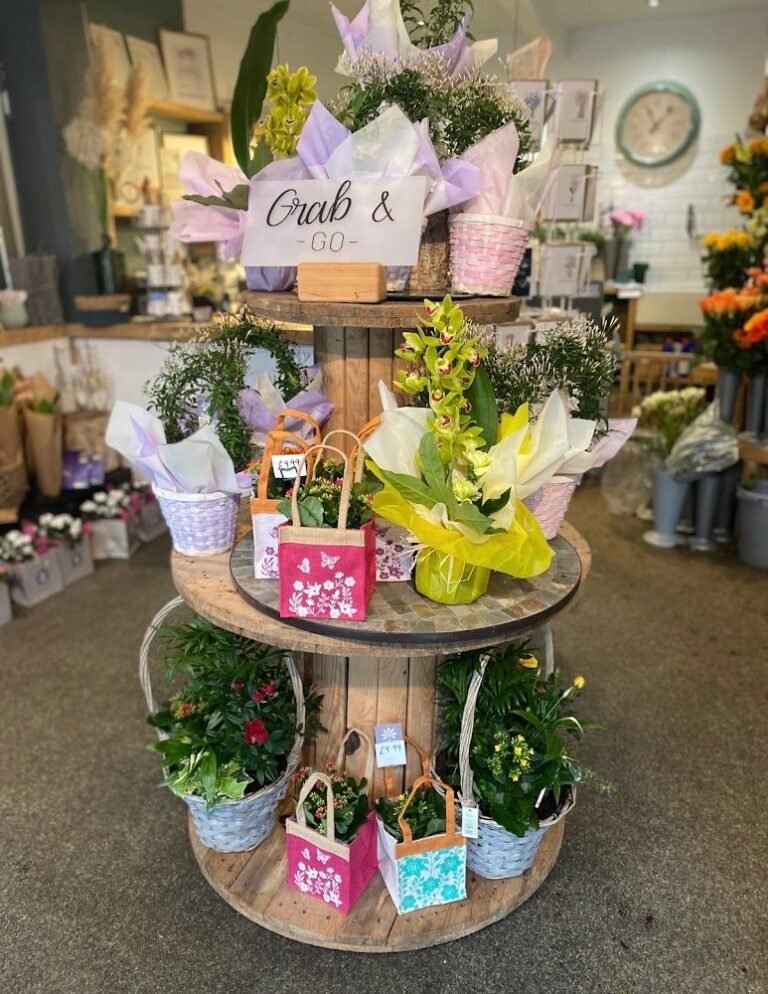 21130 richards floral design 768x994