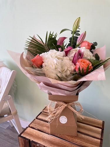 21160 flowers by jennifer ashe 8211 willenhall 1