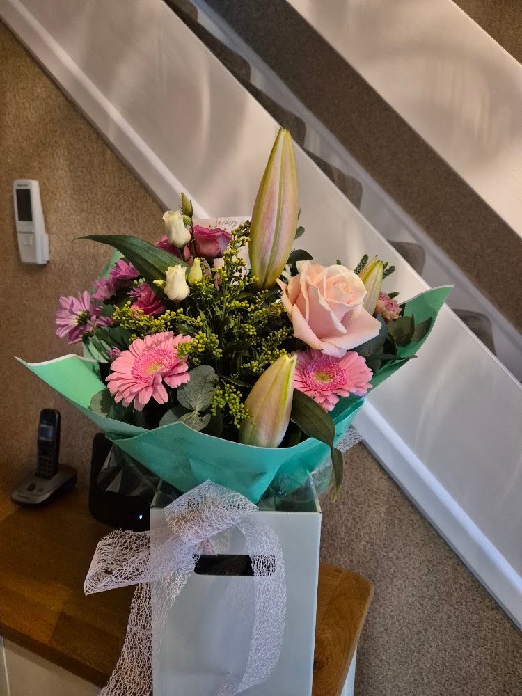 21367 joans florist