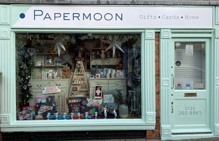 21400 paper moon 1 768x496