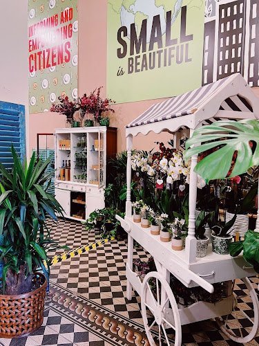 21696 the nunhead gardener 8211 mayfair 1