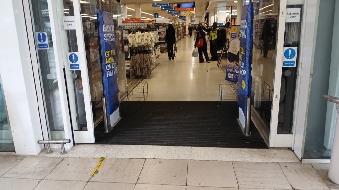 21810 tesco superstore 1