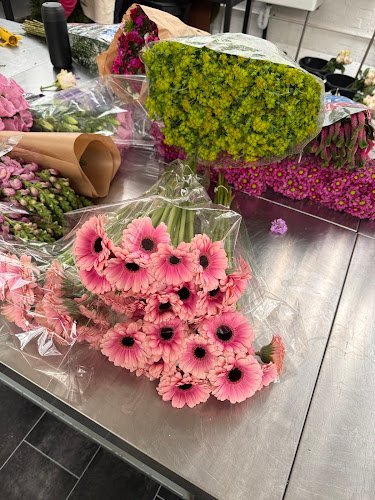 22000 uk school of floristry 1