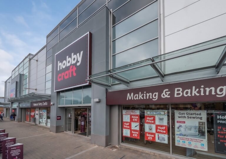 22374 hobbycraft belfast boucher 1 768x539