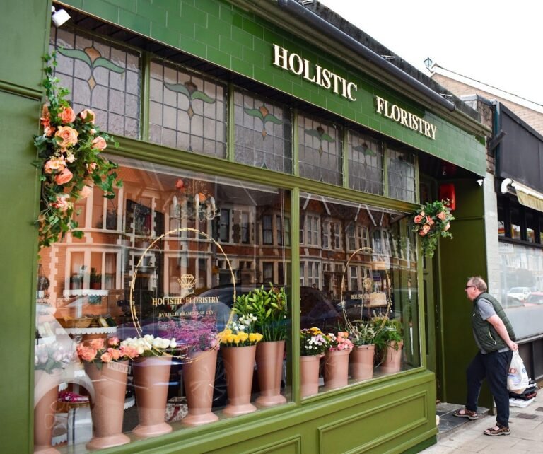 22788 holistic floristry 768x642