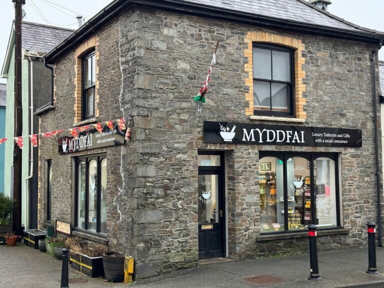 22850 siop myddfai in llandovery 768x576